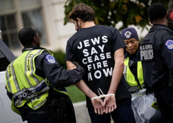 Hebrenjtë amerikanë protestojnë në Kongresin Amerikan, 500 arrestime –