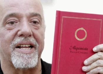 Romani “Alkimisti” i Paulo Coelhos do përshtatet për ekranin e madh –