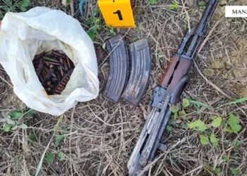 Sekuestrohet edhe një kallashnikov në Manzë, arrestohet 54-vjeçari –
