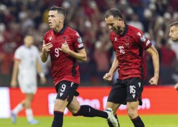 Shqipëria fundos Çekinë, kuqezinjtë me një këmbë në Euro2024 –