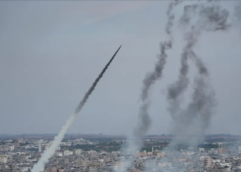 Ushtria izraelite sulmon Libanin si kundërpërgjigje ndaj raketës –