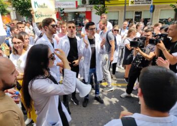 Nuk ndalen studentët e mjekësisë, sërish në protestë –