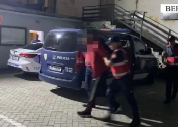 Arrestohet 49-vjeçari që shpërndante kokainë në shkollat e Beratit –