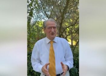VIDEO/ Sali Berisha feston sot ditëlindjen, jep mesazhin e veçantë… –