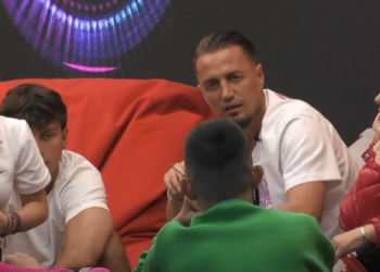 “Që dy javë nuk u martu, jam ba marak,” Gani Gërmia tallet me Bleron –