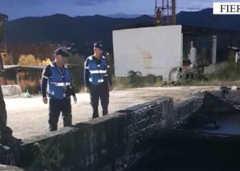 Hodhën mbetje në lumin Gjanica, procedohen 3 punonjës hidrokarburesh –