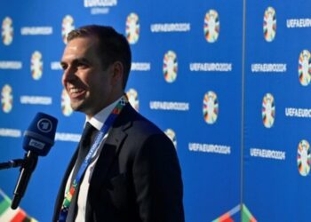 Tifozët do të udhëtojnë falas në Euro 2024 –