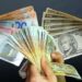 Këmbimi valutor/ Ja me sa blihen e shiten euro dhe dollari sot –