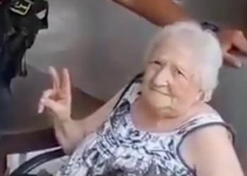 E mbijetuara e Holokaustit mes të rrëmbyerve nga Hamas –