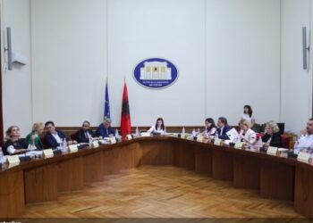 Rrëzohet për të tretën herë kërkesa e opozitës për komision hetimor –