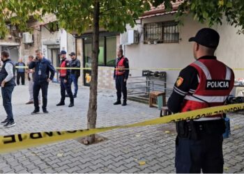 Më hidhte ilaç në ushqim –