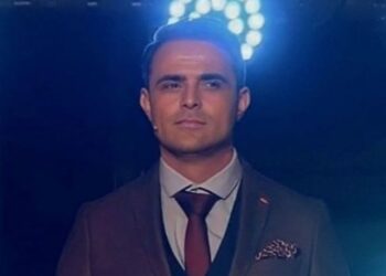 Çfarë po ndodh? Maestro del me kërkesën urgjente –