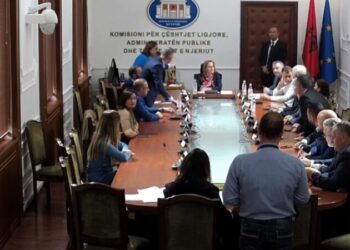 Sherr në Komision, Nallbati përplaset me Bushkën: O ti zonjë… –