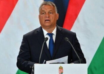 Polonia dhe Hungaria përdhunohen ligjërisht nga BE –