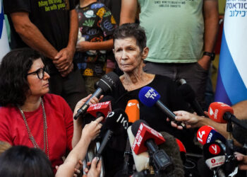 “Kam kaluar nëpër ferr”, thotë 85-vjeçarja që u mor peng nga Hamasi –