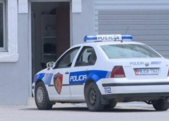 Akuzohet se i vuri zjarrin një lokali, shpallet në kërkim 41-vjeçari –