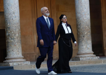 Edi Rama dhe bashkëshortja takojnë Mbretin e Spanjës, publikon pamjet –