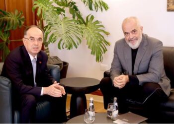 Përgatitjet për Samitin e Berlinit, Begaj pret Ramën në zyrë –
