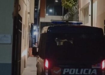 U arrestua në Rinas, ja si shoqërohet drejt komisariatit Malltezi –