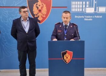 Asgjesuam 158 mijë rrënjë kanabisi –