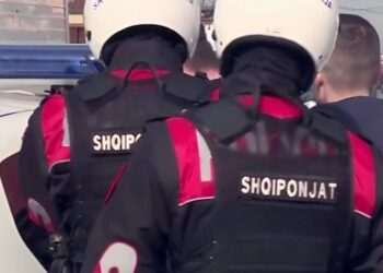 Qëlloi me armë, polici i ‘Shqiponjave’ punonte edhe si truprojë… –