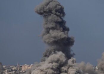 Izraeli vazhdon sulmet ajrore në Rripin e Gazës –