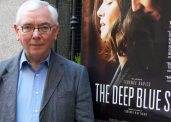 Ndërron jetë në moshën 77-vjeçare regjisori britanik, Terence Davies –