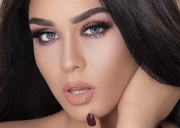 Në muajin e fundit të shtatzënisë, Xhensila Myrtezaj sjell foto… –