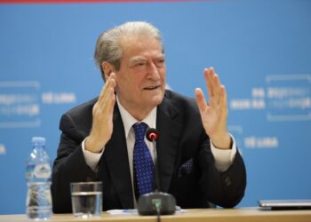 Në Shqipëri nuk do ketë paqe, do nisim mosbindjen civile –