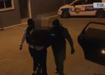 EMRI/ Ishte në kërkim për shitje kokaine, kapet në Tiranë 29-vjeçari –