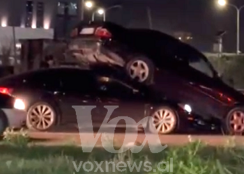 Aksident i çuditshëm në Tiranë-Durrës, makinat njëra mbi tjetrën –