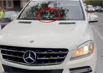 SKANDAL, ministrja lëvizte me fenelina policie, kapet nga rrugorja –