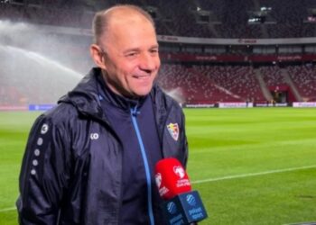 Në prag të sfidës me Shqipërinë, trajneri i Moldavisë analizon skuadrën e tij –