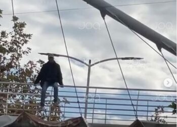 Ngjarja e rëndë në Kamëz, 56-vjeçari tenton të hidhet nga mbikalimi –