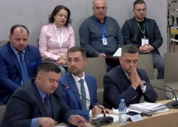 Kryebashkiaku i Kuçovës do vijojë punën, “shpërthen” Maliqi: Turp!