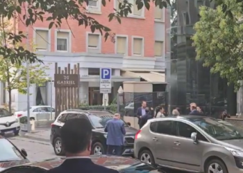 Mbledhjet bëjini te zyra e Lulit, ka edhe byrek falas –