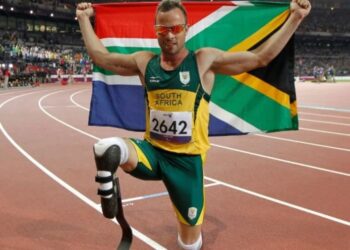 Vrau 10 vite më parë të dashurën, Pistorius fiton lirinë me kusht –
