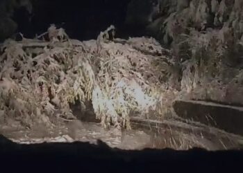 “Horror”/ Rrugët e bllokuara në Dibër, qytetarët në mëshirë të fatit –