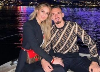 Babai i Mërgimit më kërcënoi se do më… –