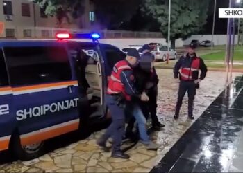 Me doza kokaine në automjet, arrestohen tre persona në Shkodër –