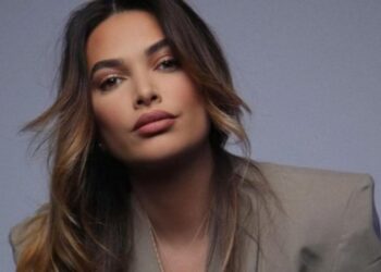 ‘Mos na çaj tr*pin’/ Moderatorja e njohur nuk ia kursen ndjekëses –