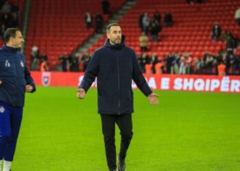 Fitoi titullin e fundit kampion, largim i papritur nga Tirana –