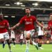 Në minutat shtesë, Manchester rikthehet te fitorja –
