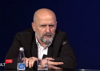 Ja çfarë po hedhin me avion (VIDEO) –