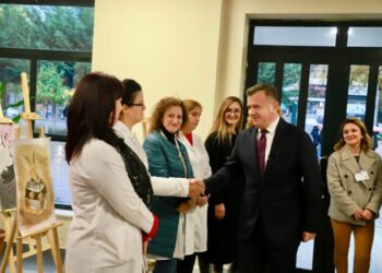 Balla flet për problemet e drogës në shkolla: Ja si të fitojmë luftën