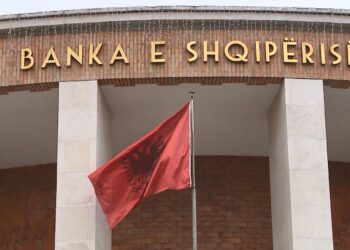BSH rrit sërish normën e interesit për të ulur më tej inflacionin –
