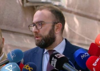 “Garda ishte e armatosur”, Bardhi padit në SPAK Lindita Nikollën –