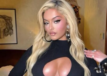 Foto tunduese me bikini, Bebe Rexha ‘provokon’ fansat nga… –