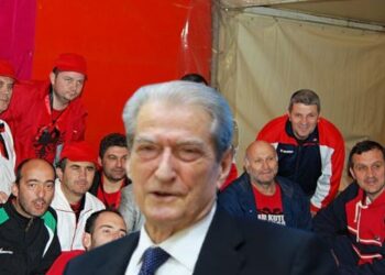 Nuk do bëjmë grevë urie si socialistët me pica e bërxolla –