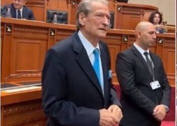 Ikni, ne do të vazhdojmë me grevë –